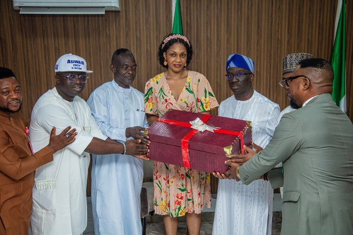 Oba of Benin Honors Governor Okpebholo with Royal Birthday Gift, Strengthens Palace-Government Bond