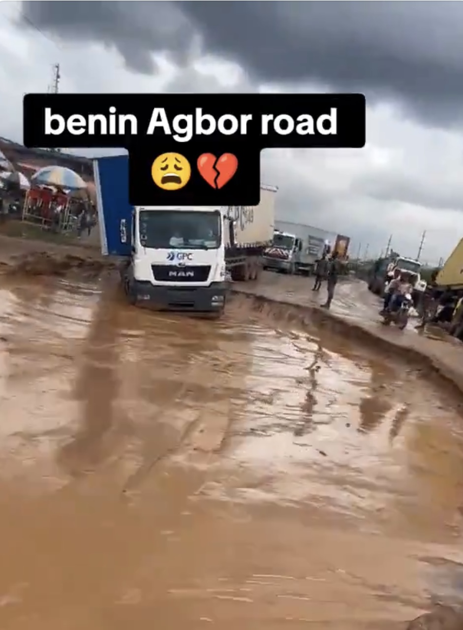 Benin–Agbor Road in Edo State in Shambles (Video)