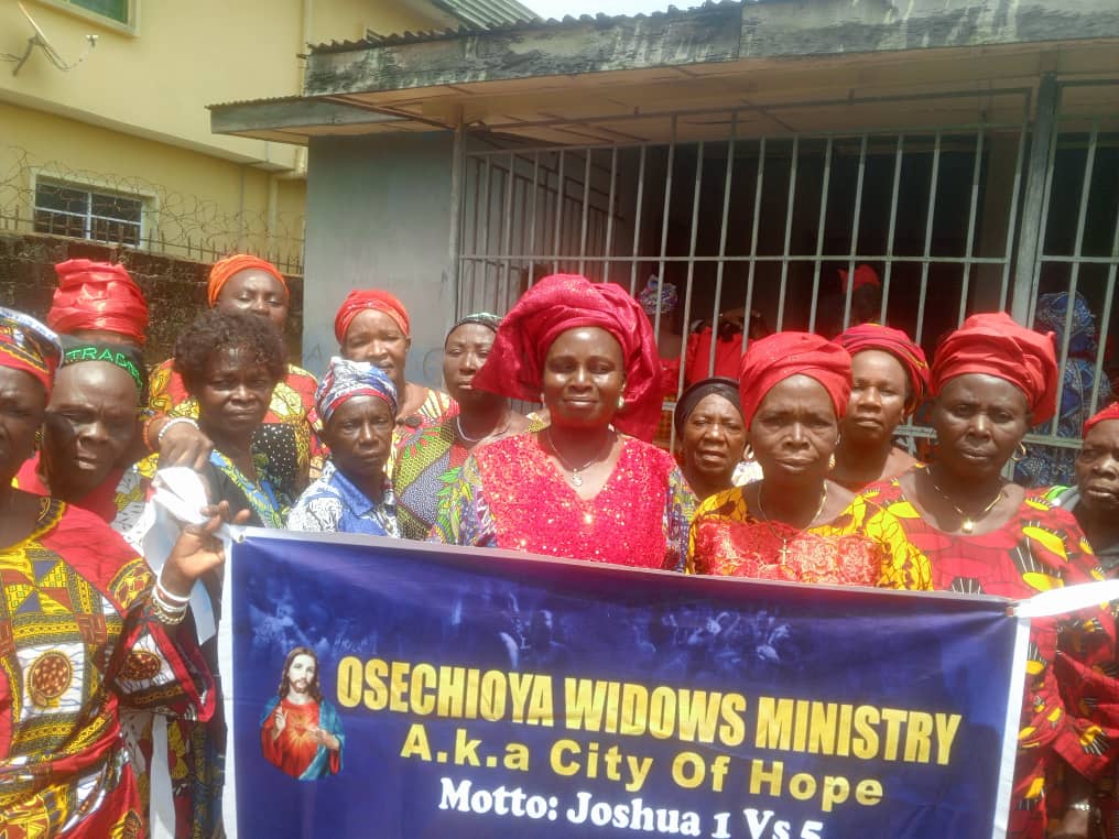 Osechioya Widows Ministry empowers 70 in Benin